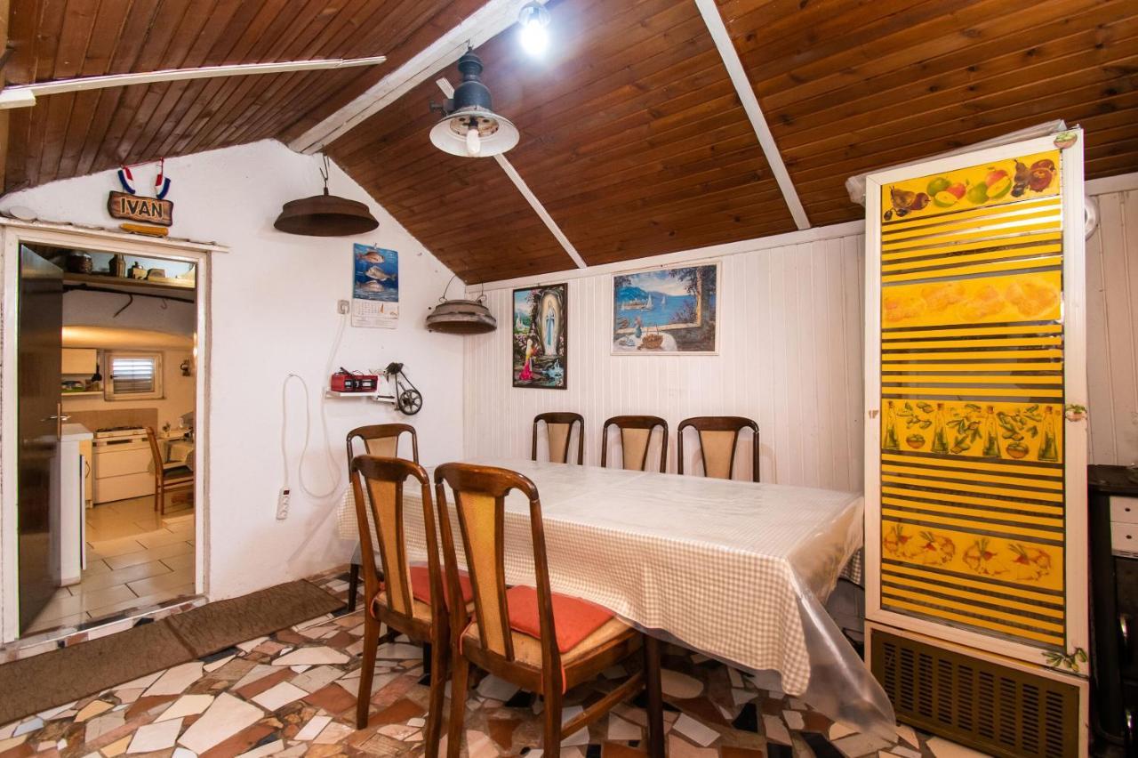 Apartment Ivan Vrsi Kültér fotó